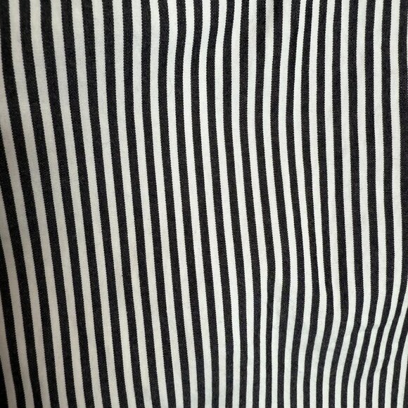 J.Crew Striped Button Front Bodysuit Women’s Size 0 Black White Long Sleeve - Picture 4 of 7